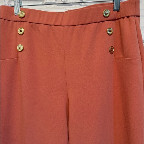 Anne Klein Pink Pull on Dress Pants Size Medium. Gold Button Detail. - Picture 2 of 7